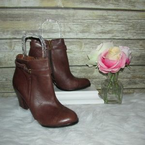 NWOB Ivanka Trump Cheri Brown Leather Ankle Boots